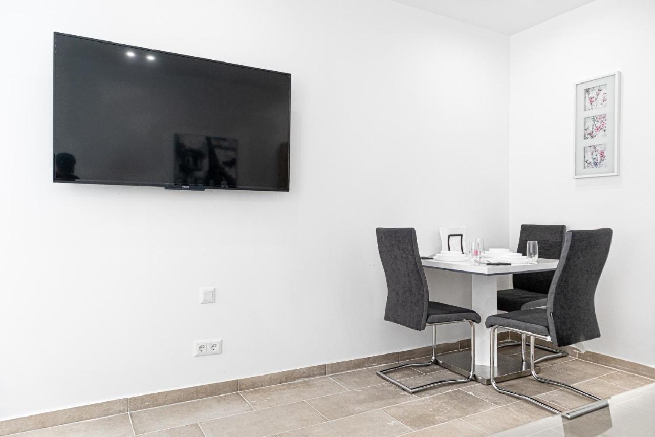 9 Min From City Center - Lovely Studio Near U1 Reumannplatz Vídeň Exteriér fotografie