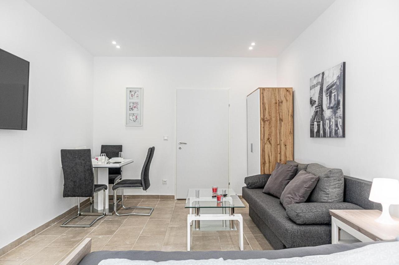 9 Min From City Center - Lovely Studio Near U1 Reumannplatz Vídeň Exteriér fotografie
